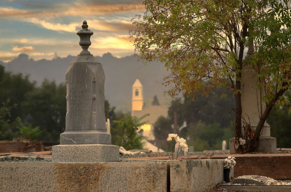 Cemetery monuments